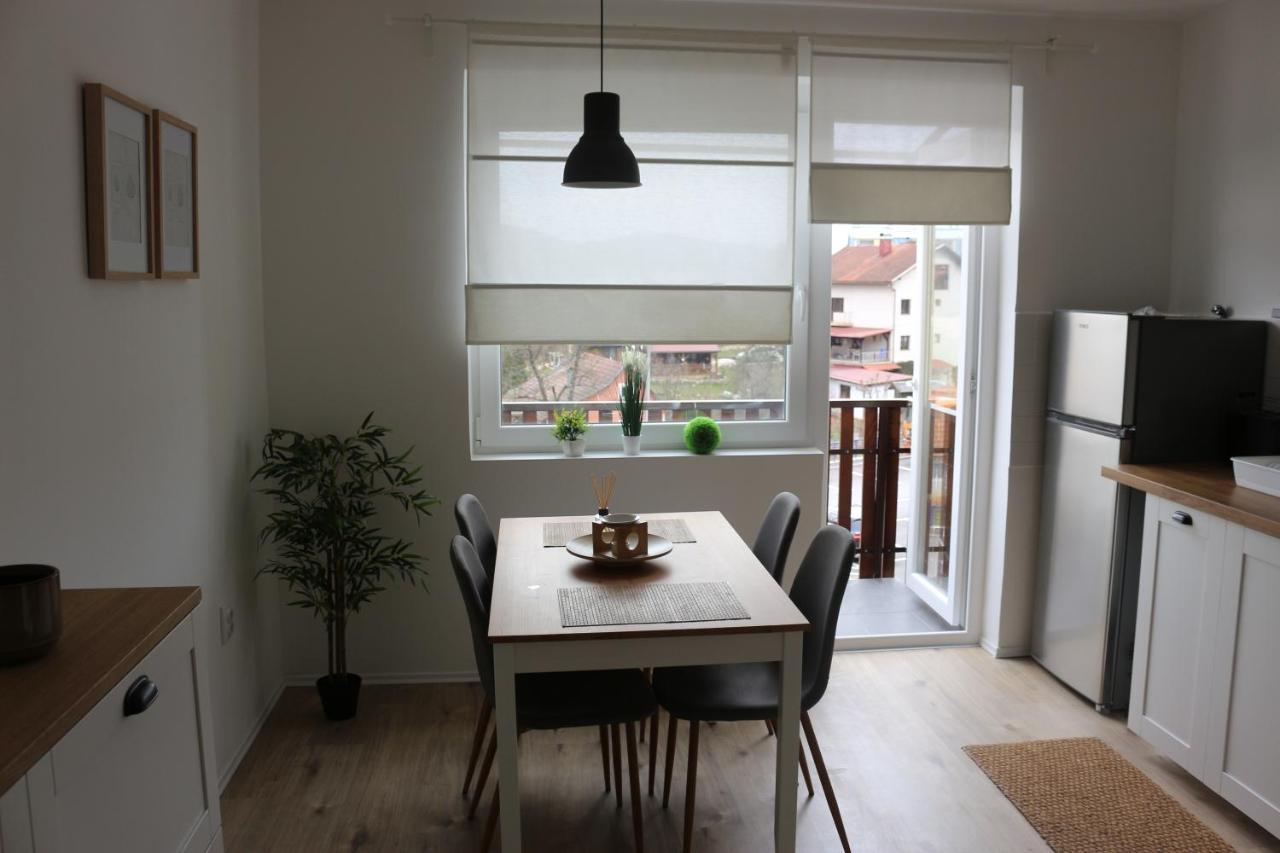 Studio Apartman Tajci Apartman Szluin Kültér fotó