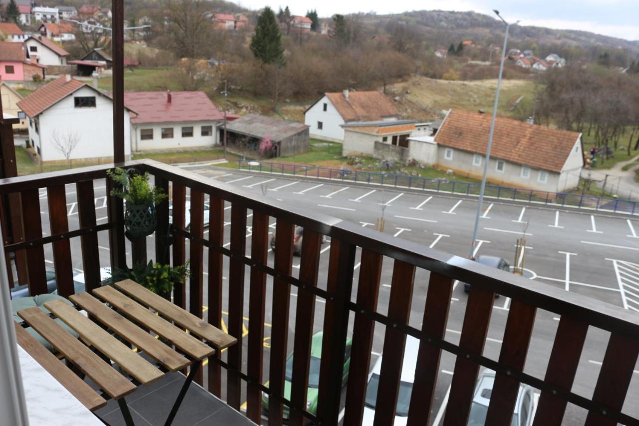Studio Apartman Tajci Apartman Szluin Kültér fotó