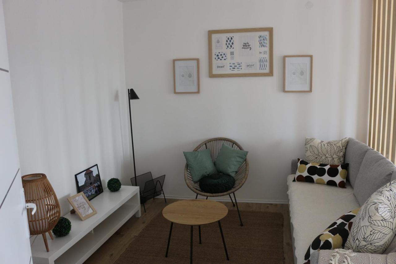 Studio Apartman Tajci Apartman Szluin Kültér fotó